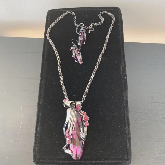 Stylized Costume Set - Picture 2 of 10